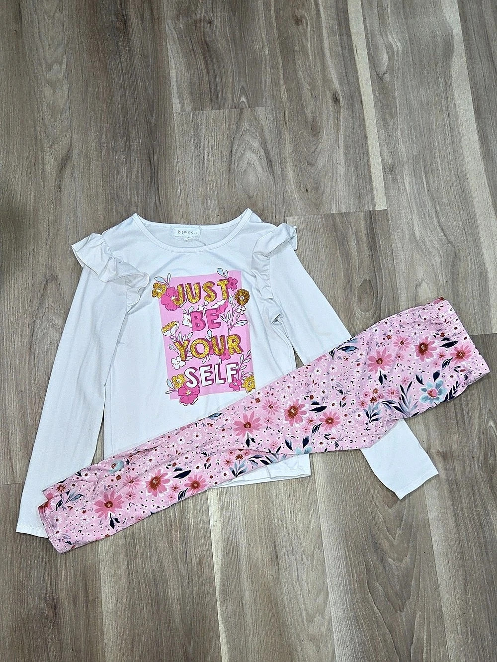 •Btween• Little Girls Floral Matching Set